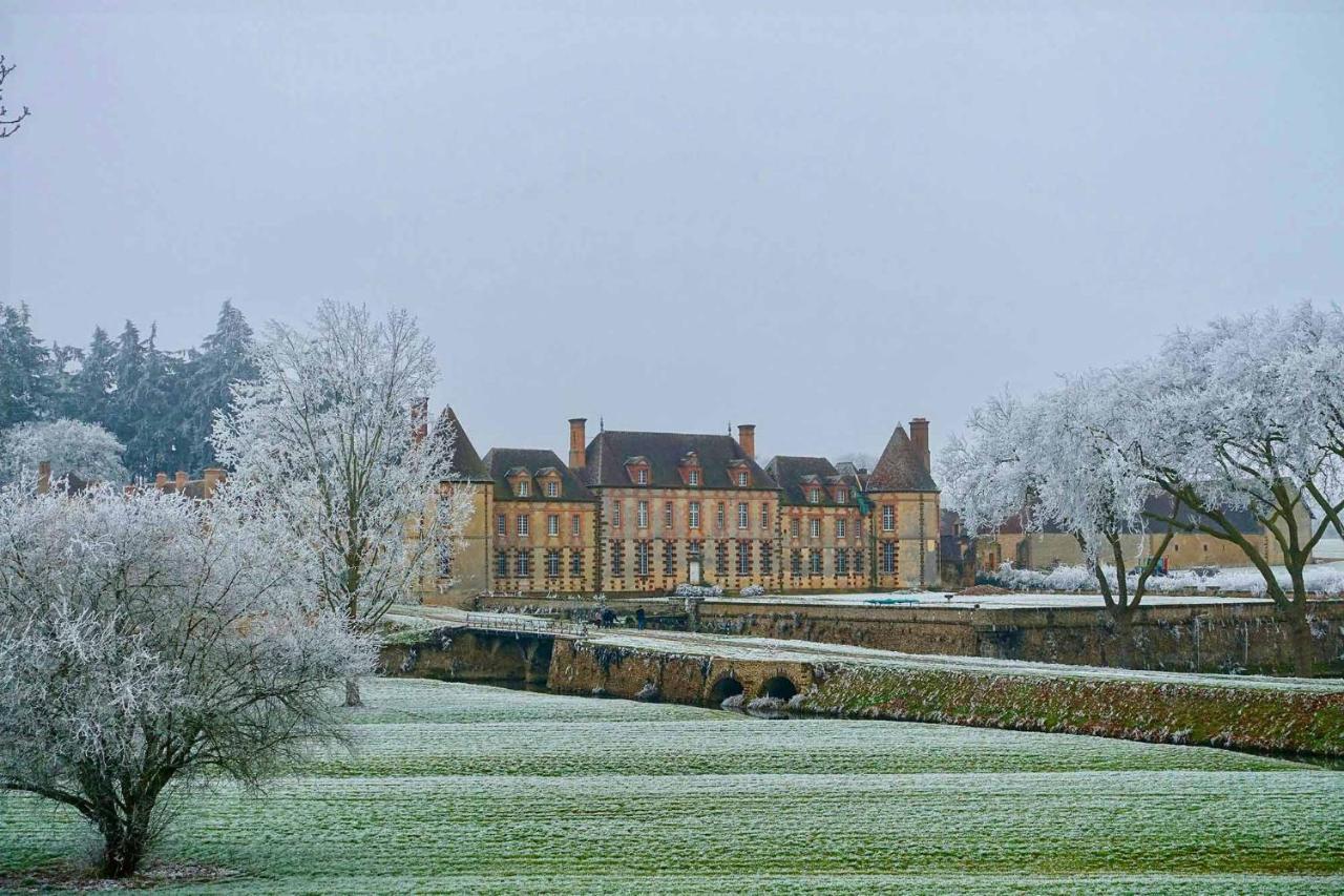 Chateau De La Riviere Bed and Breakfast Pontgouin Exterior foto